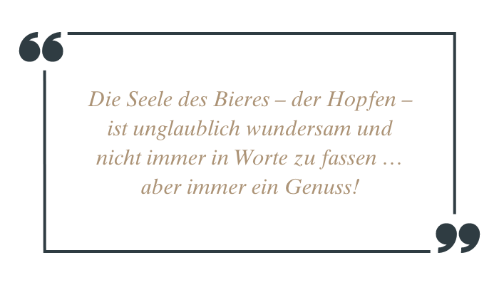 Zitat über Bier und Hopfen, gestaltet in einem Rahmen mit Anführungszeichen.