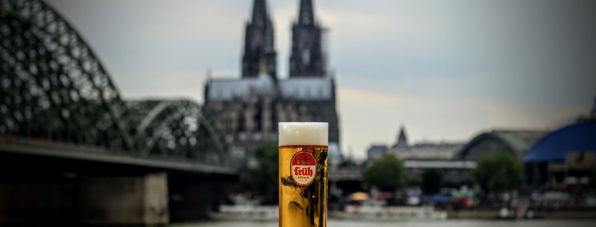 Kölsch vor dem Dom